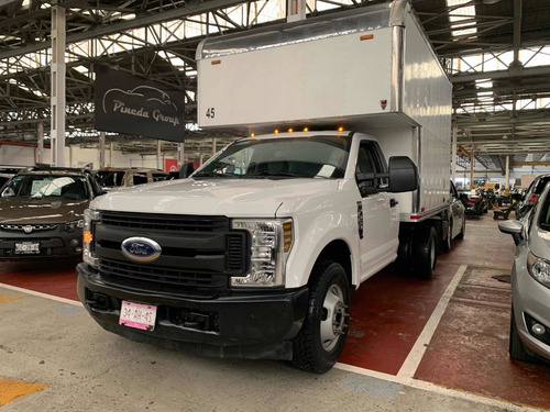 Imagen 1 de 12 de Ford F350 6.3l Xl Super Duty Std 6 Vel Caja Seca 2018