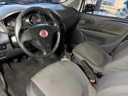 Fiat Punto 1.4 ATTRACTIVE 8V FLEX 4P MANUAL