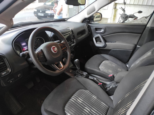 Imagem 13 de 15 de Fiat Toro 1.8 16v Evo Flex Freedom At6