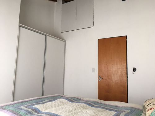 Duplex 3 Amb Al Frente Con Cochera Y Patio.