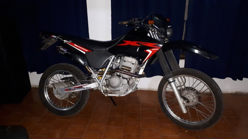 Imagen 2 de 4 de Honda Tornado 250