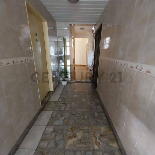 Venta Departamento Pompeya 2 Ambientes