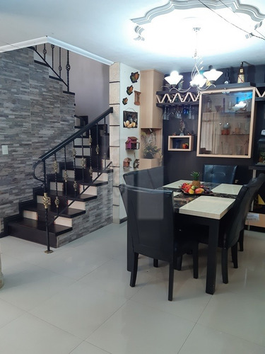 Imagen 9 de 14 de : En Venta Townhouse En El C.r. Villas El Ingenio