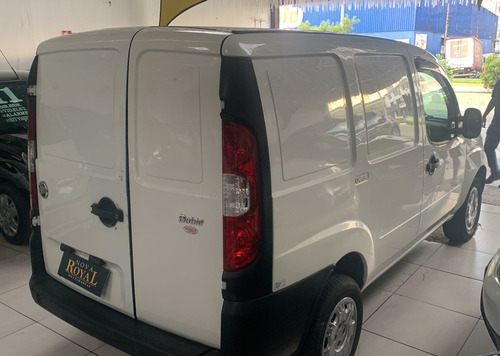 Imagem 5 de 10 de Fiat Doblò Cargo 1.4 8v (flex)
