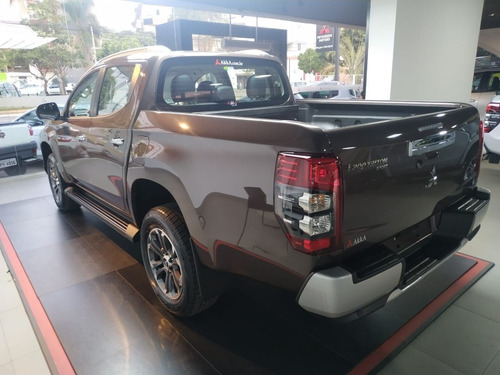 Imagem 6 de 12 de Mitsubishi L200 Triton Sport Hpe-s New Generation 2.4