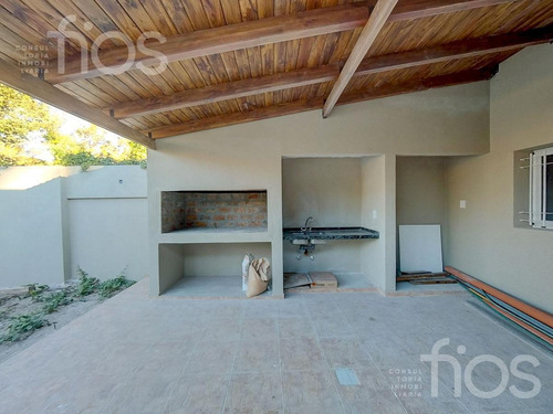 Imagen 3 de 29 de Venta Casa De Dos Dormitorios Con Jardín Y Parque A Estrenar En Fisherton Retasada