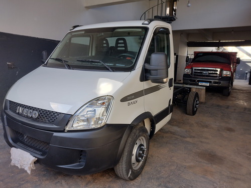 Iveco 35s14 Daily 2018 Unico Dono Raro Estado De Conservaçao