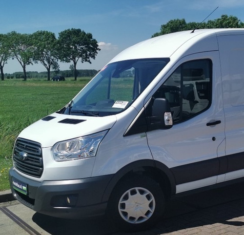 Imagen 4 de 15 de Ford Transit Furgon Mediano Techo Alto