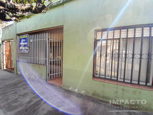 En Venta Casa - Isidro Casanova