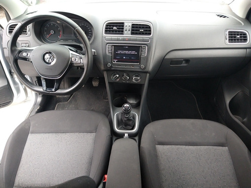 Imagen 7 de 10 de Volkswagen Polo 2020 1.6 Confortline Plus Mt