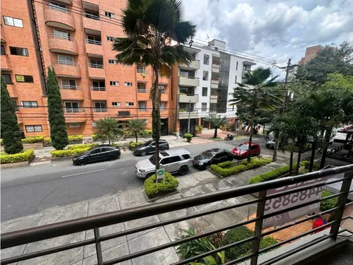 En Venta Apartamento En Laureles