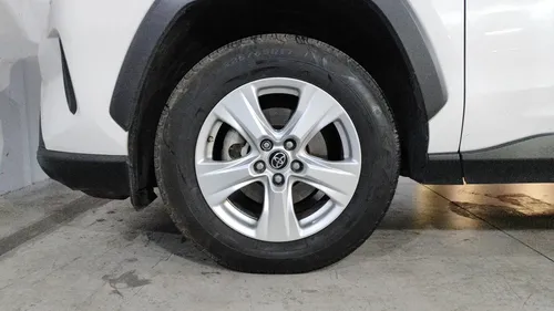 Toyota RAV4 2.5 Le At