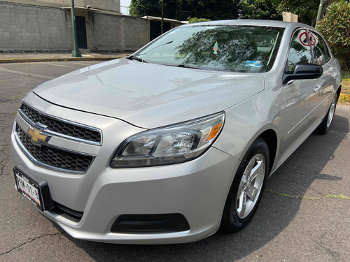 Imagen 1 de 15 de Chevrolet Malibu 2.5 Ls Mt 2013