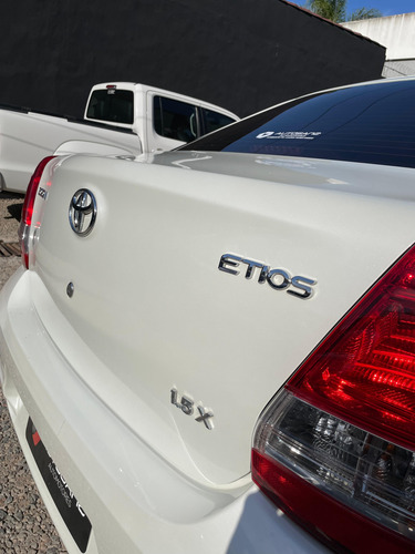 Toyota Etios 1.5 Sedan X l18