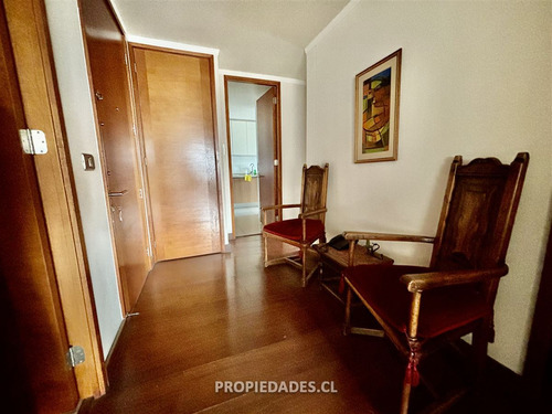 Departamento En Venta De 4 Dorm. En Lo Barnechea