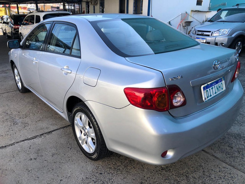 Toyota Corolla 1.8 16v Xli Flex Aut. 4p