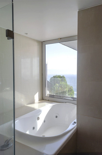 Exquisito Triplex En Venta De 5 Dorm. En Subida El Encanto
