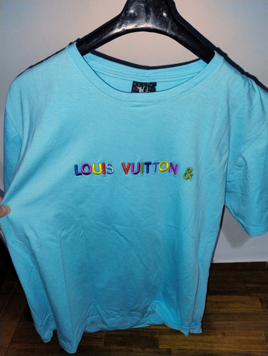 Remera Louis Vuitton -model Pride- Sin Uso -traida De Brasil