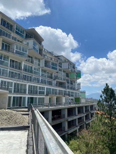 Imagen 6 de 9 de En Venta Apartamento En Loma Linda, Gran Potencial 84m2