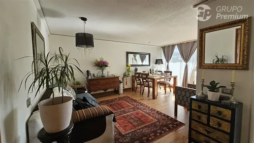 Casa En Venta De 3 Dorm. En Ñuñoa