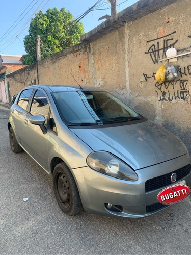 Imagem 1 de 4 de Fiat Punto