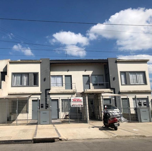Imagen 2 de 12 de Casa Ph En Venta En Moron Sur