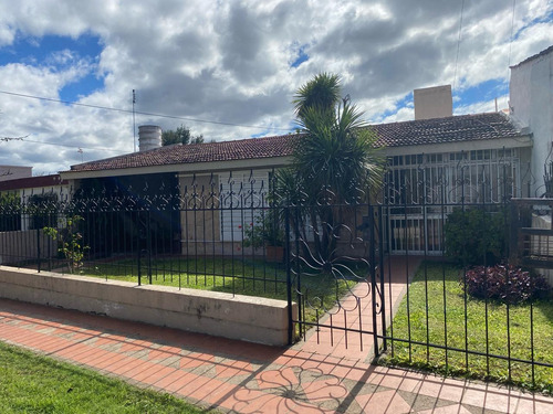 Casa En Venta 5 Dormitorios Granja De Funes Ideal Inversión