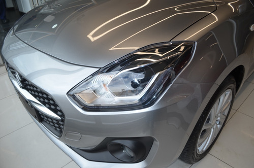 Imagen 8 de 18 de Suzuki Swift Hibrido Hybrid 2023 Todos Colores