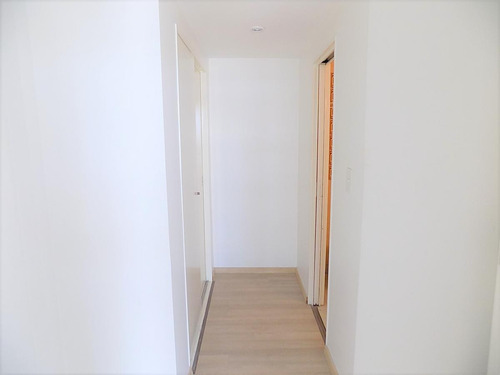 Imagen 13 de 30 de Venta Oficina 2 Amb San Nicolas Centro Luminosa Baño Completo