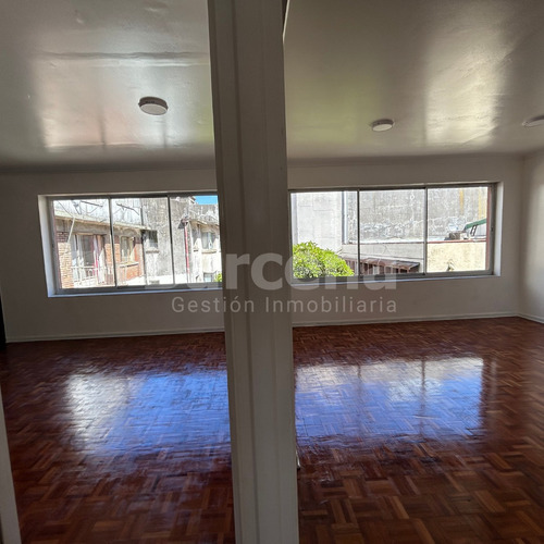 Vende Amplio Departamento En Pleno Centro De Concepción.
