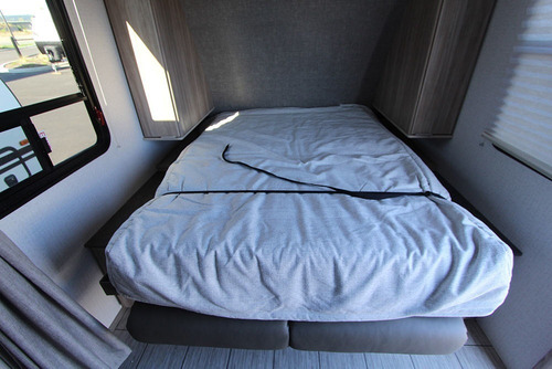 Winnebago 2306bhs Y@w7