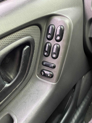 Imagen 13 de 15 de Ford Escape 2006 2.0 Xls Tela L4 At