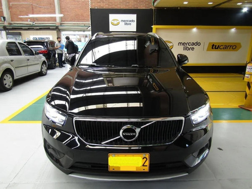 Imagen 2 de 15 de Volvo Xc40 Momentum T4