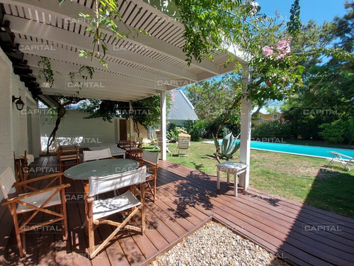 Excelente Oportunidad En Venta!! Casa Con Pileta En La Barra.-ref:30109