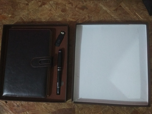Imagen 2 de 6 de Set Regalos Para El Dia Del Padre( Agenda Perpetua,boligrafo