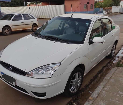 Ford Focus Sedan 2004 2.0 Ghia 4p