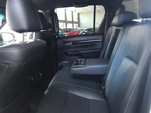 Imagem 6 de 11 de Toyota Hilux Cabine Dupla 2.8 Tdi Cd Srx 50th 4x4 (aut)