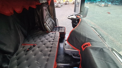 Imagem 14 de 16 de Scania R440 6x2 2015\2015