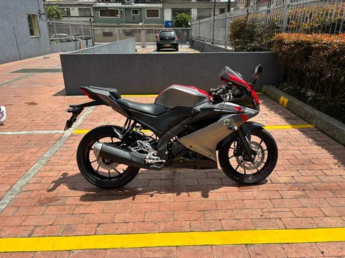 Yamaha R-15 V3 Modelo 2023.