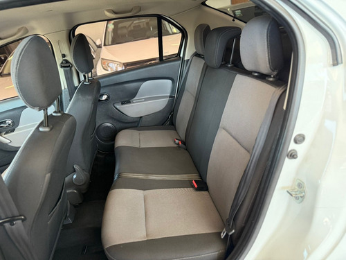 Renault Logan 1.6 Privilege 105cv