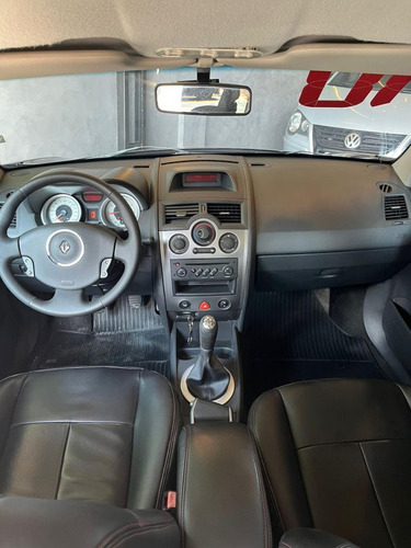 Renault Megane 1.6 DYNAMIQUE GRAND TOUR 16V FLEX 4P MANUAL
