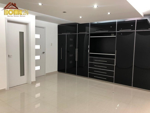 Imagen 8 de 14 de Exclusivo Town House