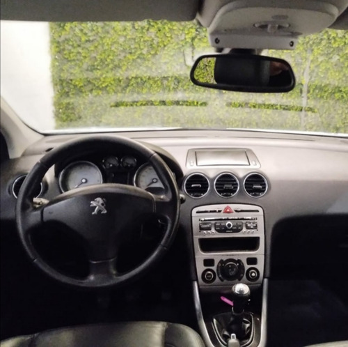 Peugeot 408 2.0 Allure Plus 143cv