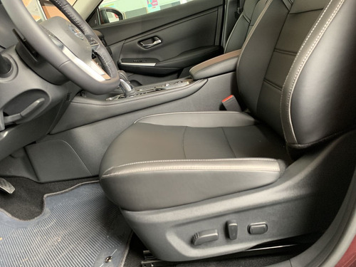 Imagen 13 de 15 de Nissan Sentra 2020 2.0 Exclusive At