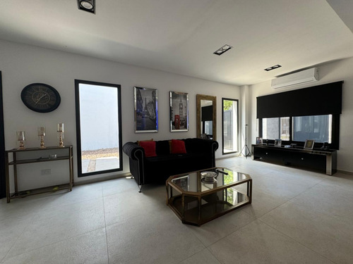 Casa Tipo Duplex A Estrenar Excelente Ubicacion En Villa Adelina