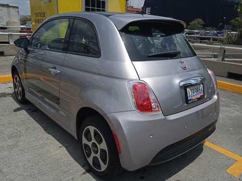 Imagen 4 de 12 de Fiat 500g