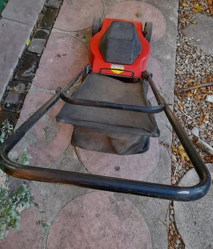 Carcasa Y Bolsa De Maquina De Cortar Pasto Muy Buen Estado (Usado)