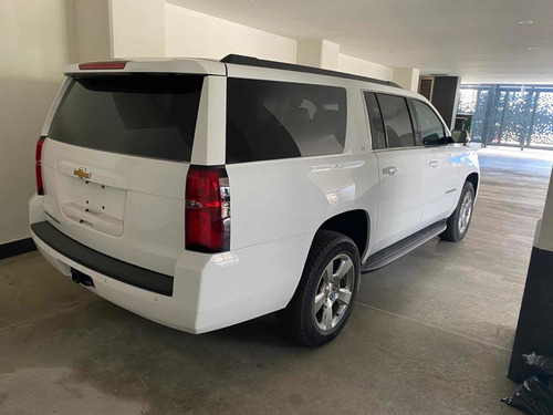 Imagen 13 de 14 de Chevrolet Suburban 2019 5.4 Lt Piel Cubo At