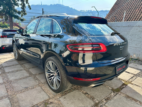 Porsche Macan R4