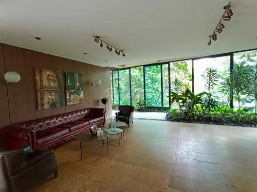Oficina En Arriendo En El Poblado. Cod A776009